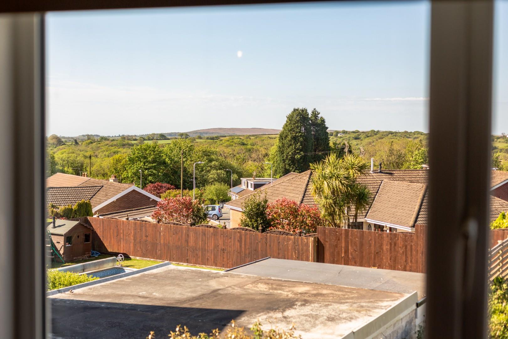 Tirmynydd Road, Three Crosses, Swansea, SA4 3PB